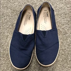 Toms slip ons